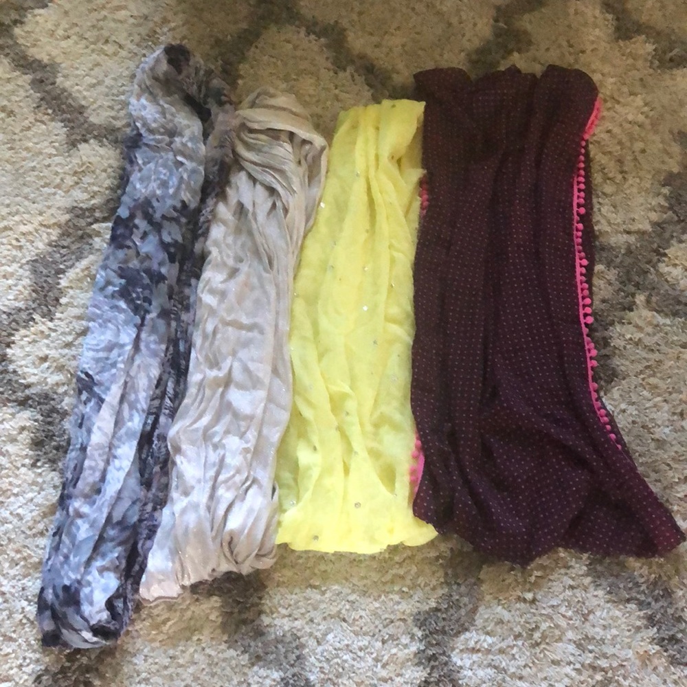 Lot of four infinity scarves aerie, express, aeo